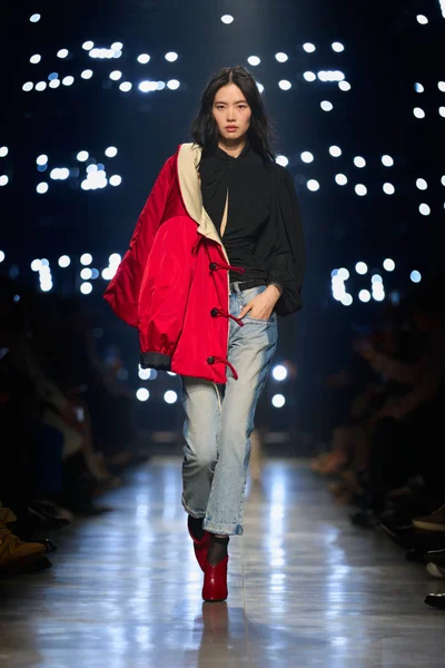 Look 53